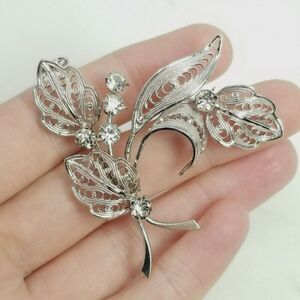 Vintage Rhinestone Silver Tone Filigree Leaf Shape Brooch, Prong Set Lapel Pin
